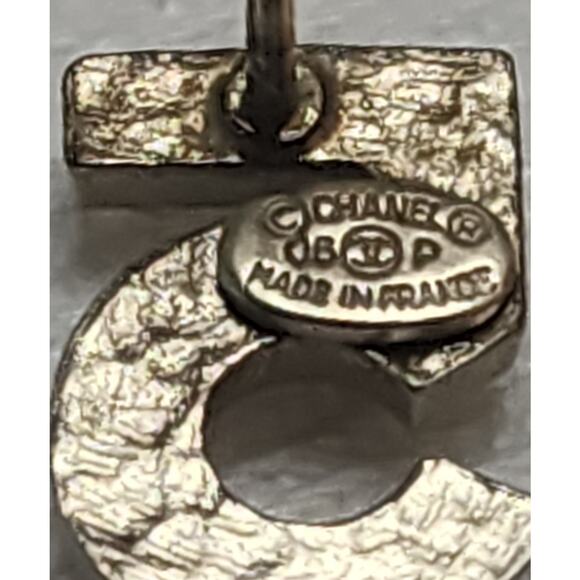 US BASED Authentic Vintage CHANEL CC Number 5 Earrings Pearl w Gift Bag - Picture 6 of 8